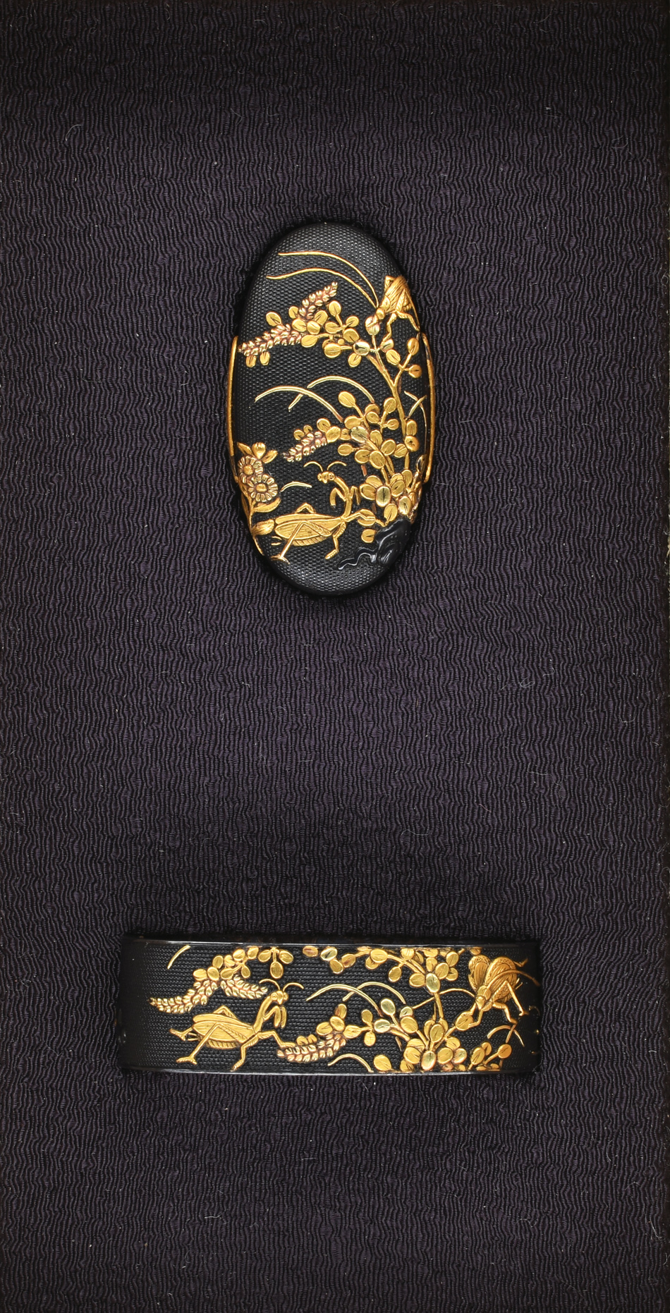 縁頭 銘 茉村好春（花押）秋草に虫図縁頭 (FU-011124)｜刀・日本刀の