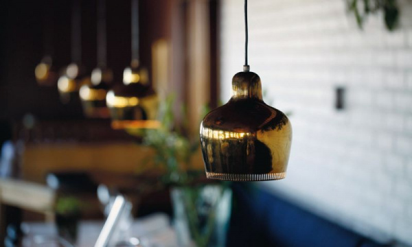 A330S ペンダントライト ゴールデンベル / サヴォイArtek（アルテック