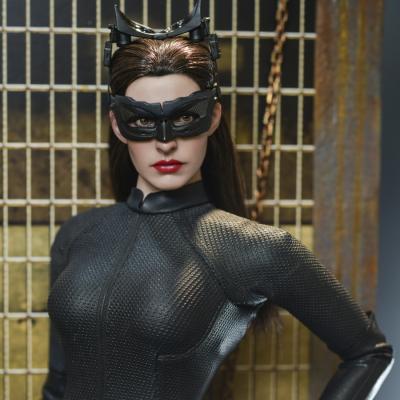Catwoman Sixth Scale Figure by Hot Toys | Sideshow Collectibles