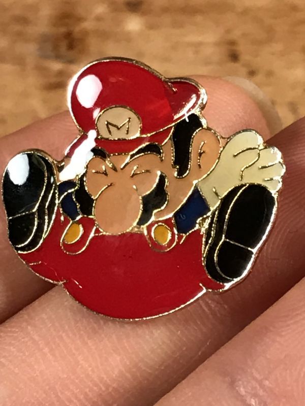 Nintendo Of America Super Mario “Fall On One's Backside” Pins