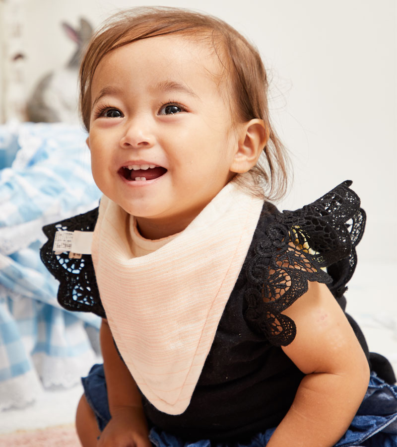 日本製 3重ガーゼ スカーフ風スタイ わたあめガーゼ 無地 エンジェル