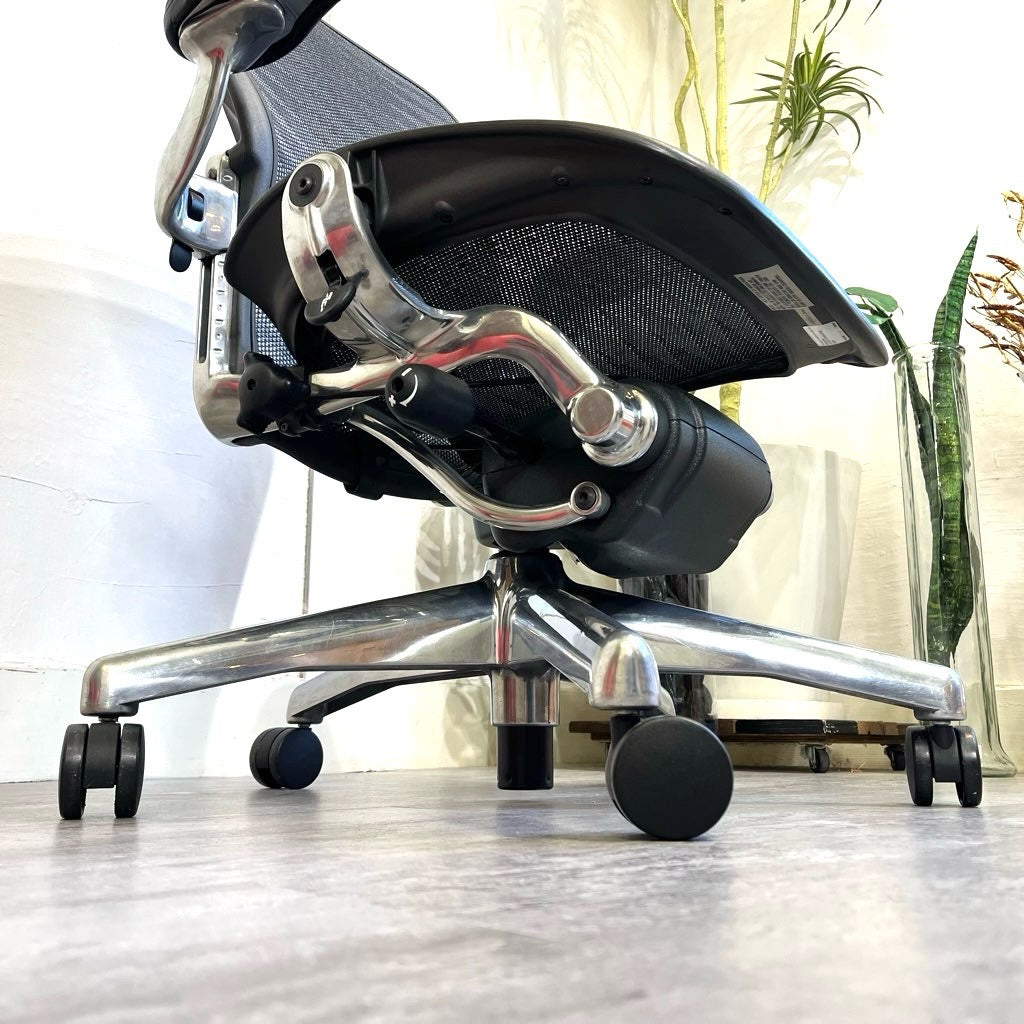 ハーマンミラー / HermanMiller アーロンチェア タキシードブルー