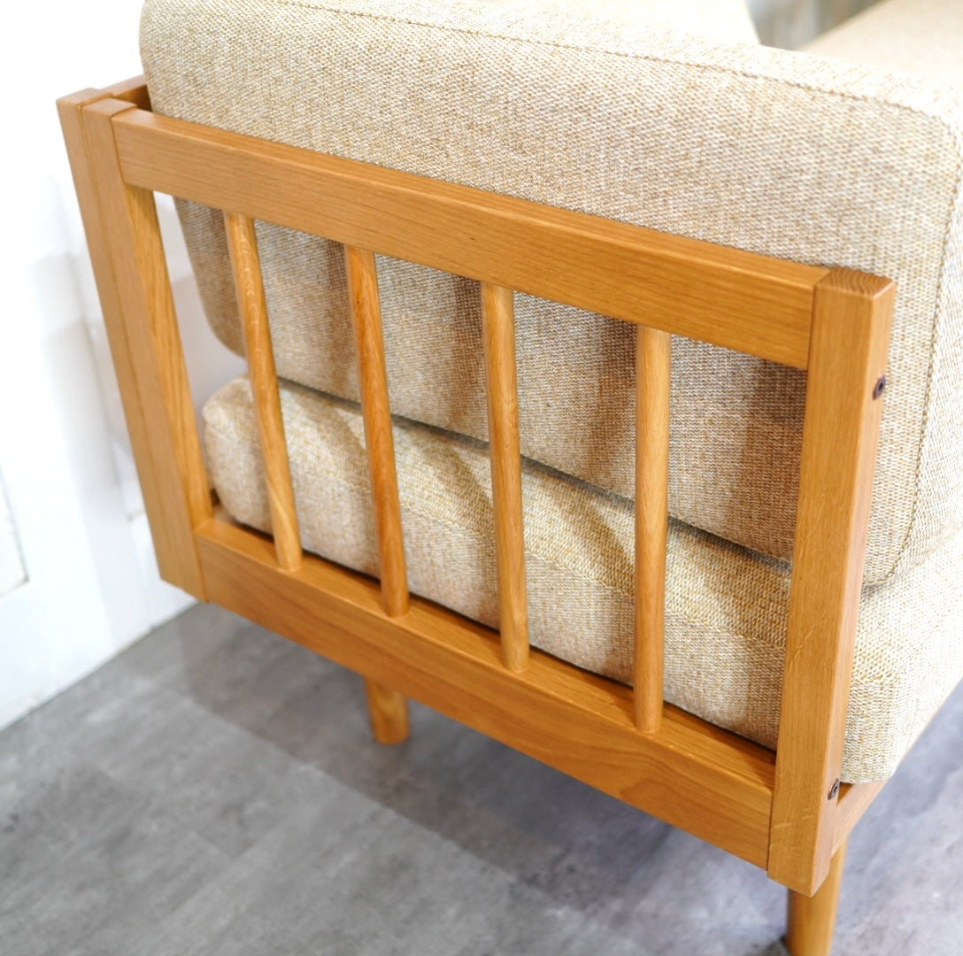 ウニコ / unico キナ / KINNA ベンチアームソファ 未使用 スリム