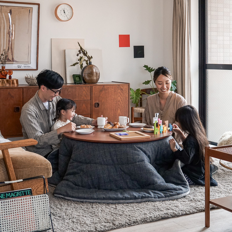 お家で使ってみた-リセノスタッフ3名が新商品のこたつテーブル・布団