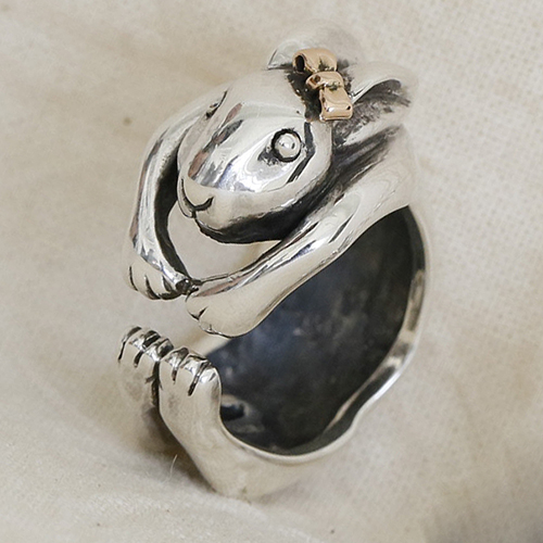 ねこ・うさぎ・ブタ・かば・ヘビ・ハリネズミ・ふくろう・いぬ・トラ