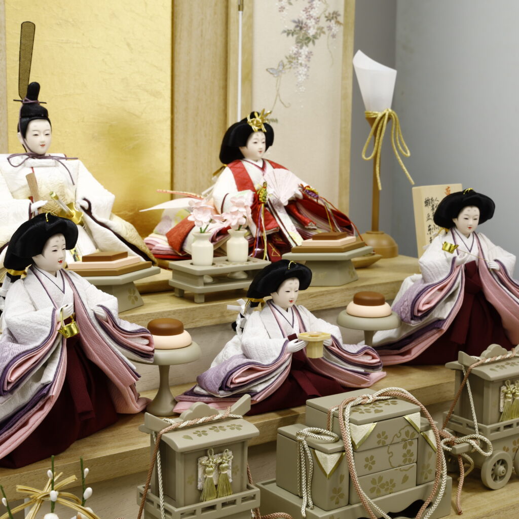 雛人形の飾り方 | 人形の東玉