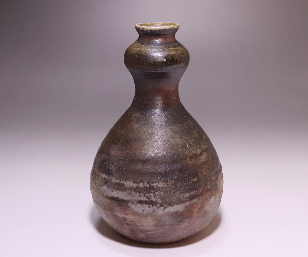 備前焼 人気作家伊勢崎晃一郎作 徳利 個展作品