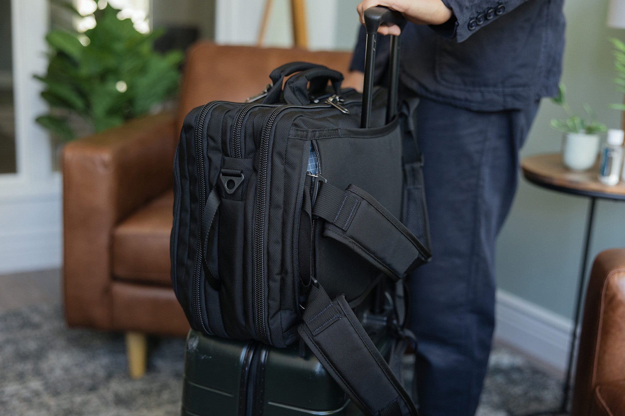 TOM BIHN Trinity, Convertible Briefcase Backpack, 21L, 10.8