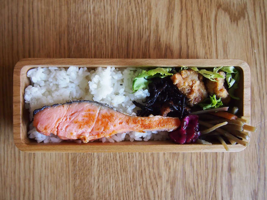 山桜の弁当箱 sakura bento box - PRODUCTS | 建彦木工 | 森と木と人の