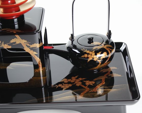 屠蘇器 松に桜蒔絵 935,000円（税込） | 輪島塗の塗師屋 輪島漆器大雅