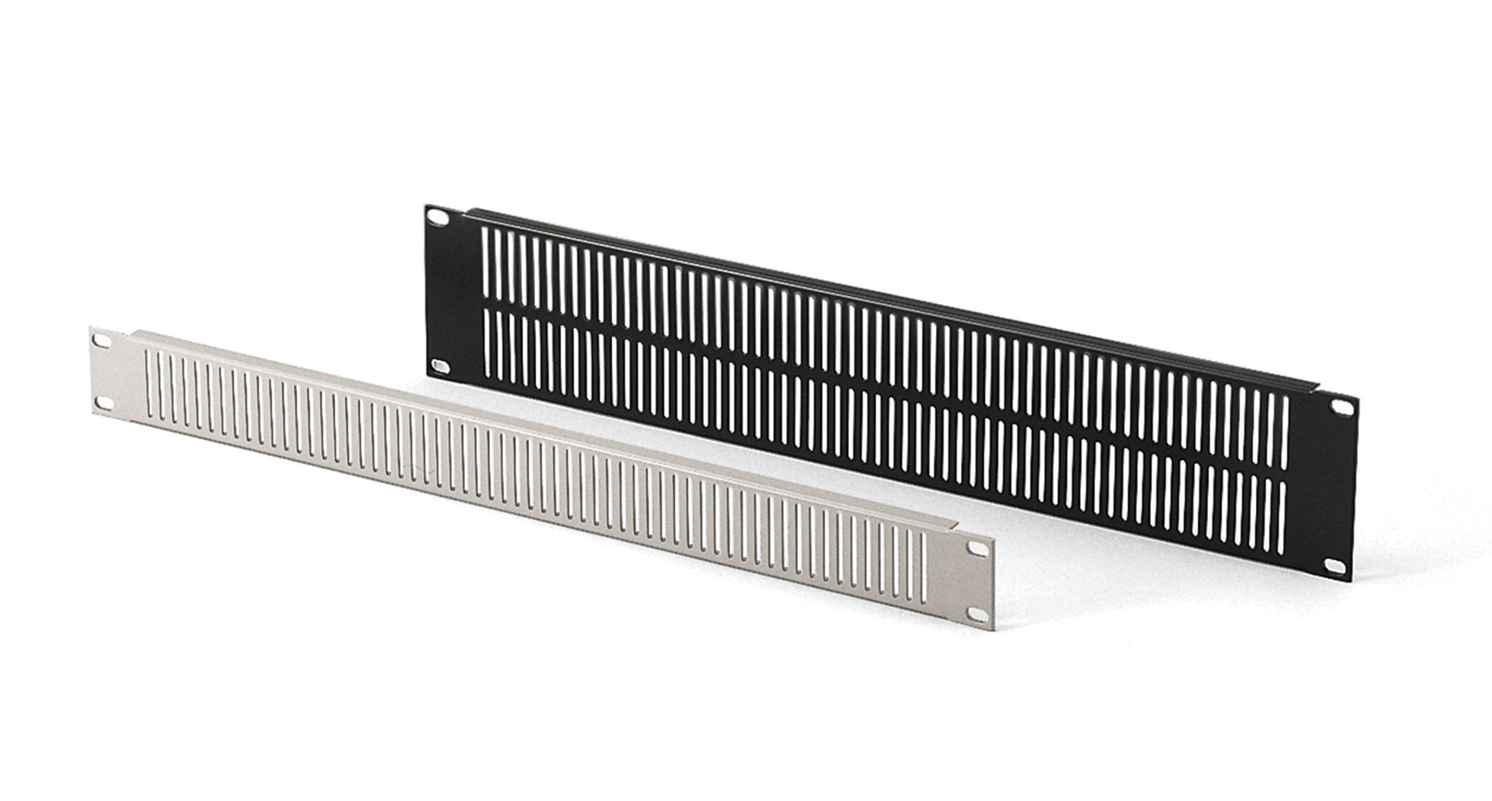 放熱穴付ラックパネル KPシリーズ | 製品情報 | タカチ電機工業 - 産業