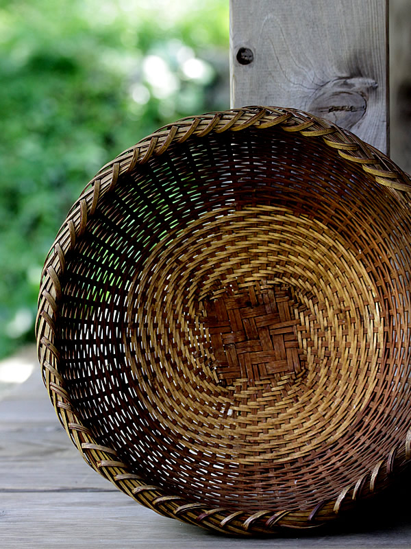 土佐伝統の竹籠たち、土佐網代の籠 - 竹虎四代目がゆく！