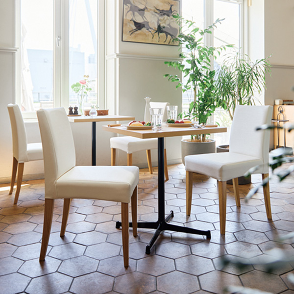 イオンイス 木製椅子 プロシード（PROCEED）｜店舗家具ピースワーク