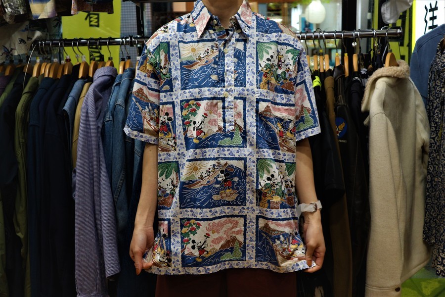 reyn spooner×Disney（レインスプーナー×ディズニー）アロハシャツを2
