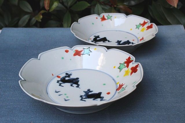 石川県能美市で作陶されている九谷焼窯元文吉窯さんの6寸りんか皿