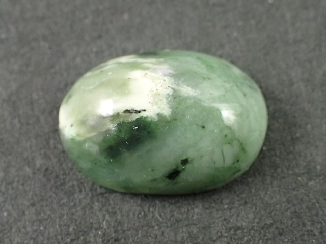 最高品質日高翡翠(Hidaka Jade) カボションカット 北海道日高町産 ｜石