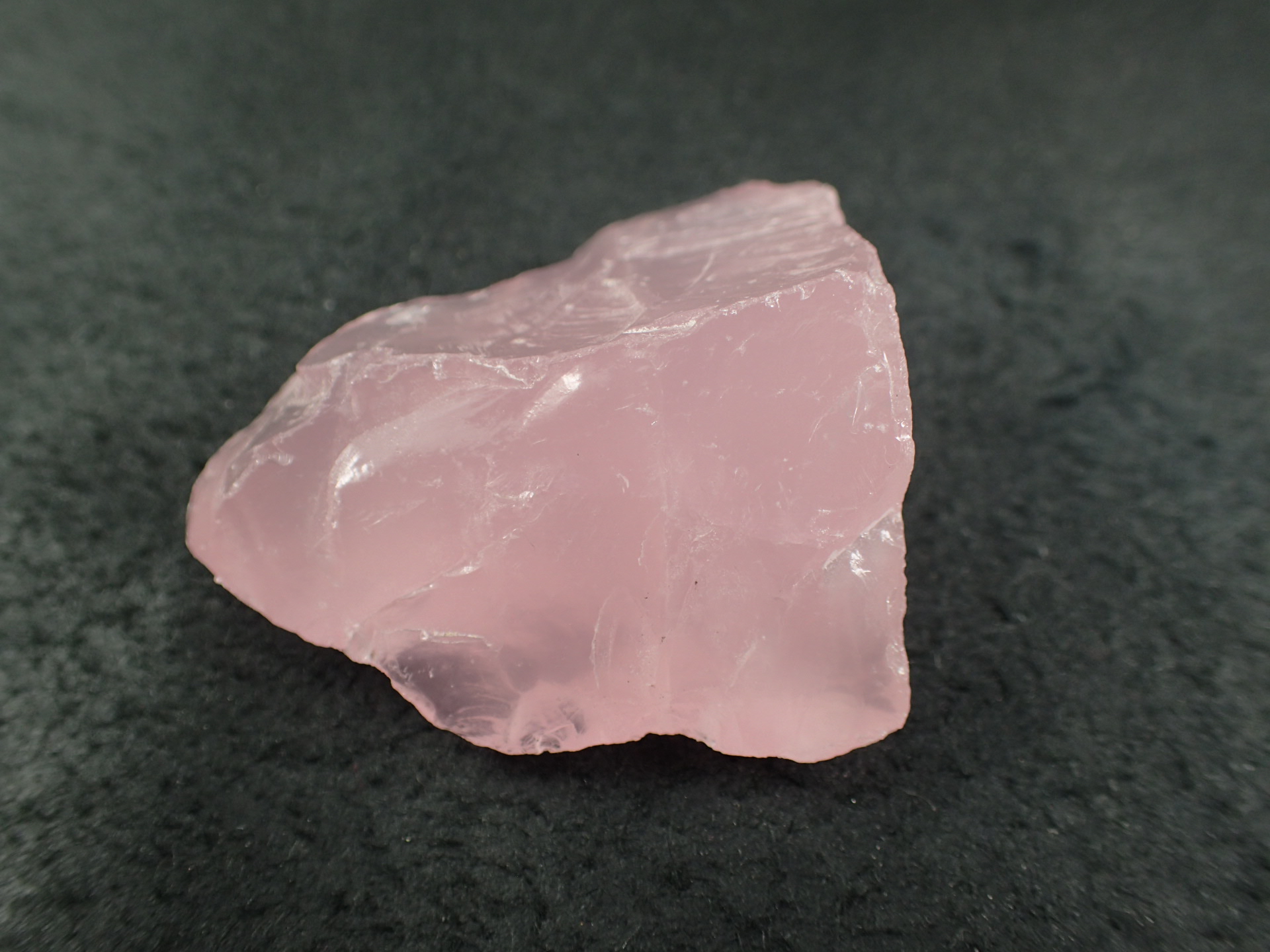 最高品質ローズクォーツ原石(Rose Quartz) North of Amabatodrazaka