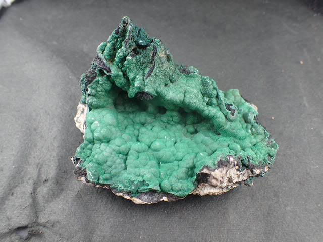 最高品質孔雀石/Malachite (マラカイト) Ca₂(Co₃) (OH)₂ Kolwei, Shaba
