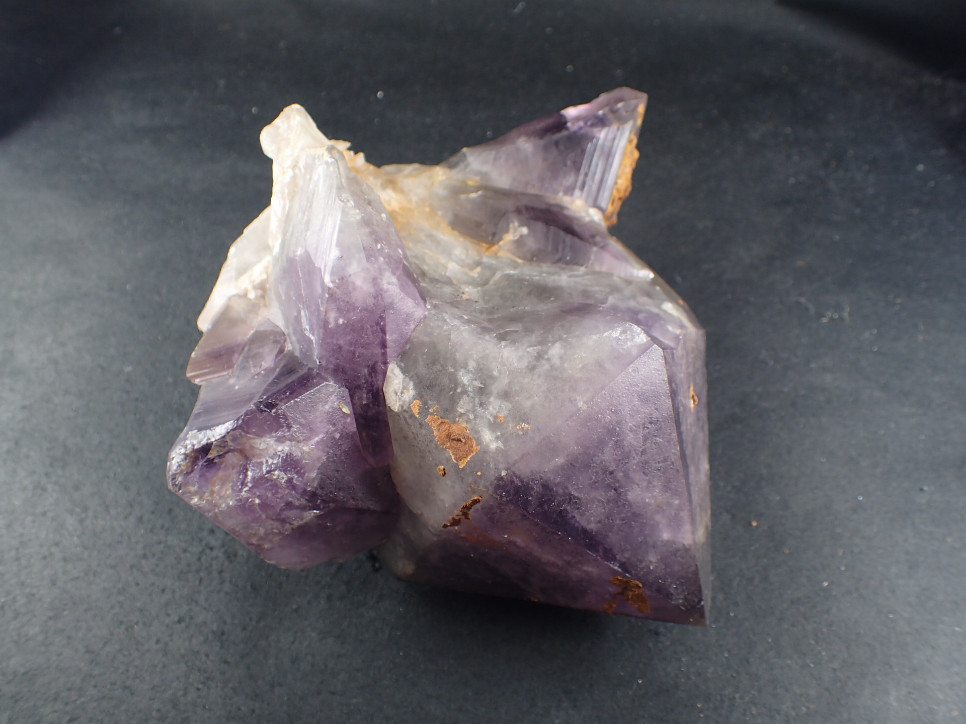 最高品質アバンダンスアメジスト原石（紫水晶） コンゴ 産 ｜石の販売