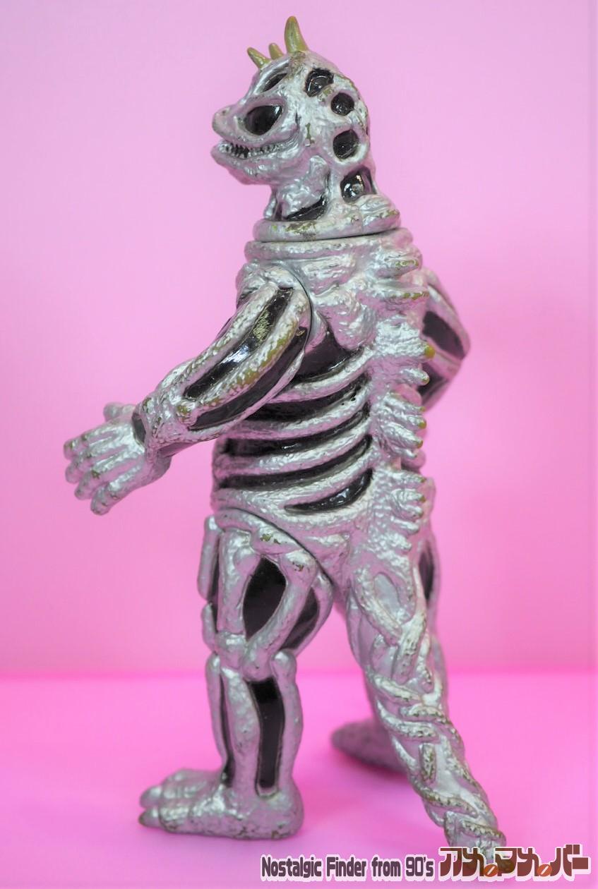 ウルトラ怪獣シリーズ バンダイ 1983年製 亡霊怪獣 シーボーズ 黒色