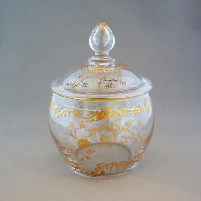 オールドバカラ「金彩 花文様 蓋物」《アンティックかとう》