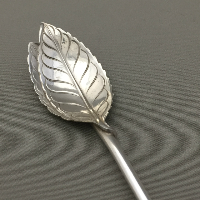 ティファニー「葉っぱのマドラースプーン 長さ21.5cm」《アンティック
