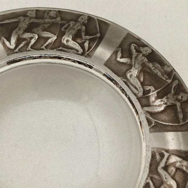 ルネ・ラリック「灰皿：灰皿 アーチャー」《アンティックかとう》