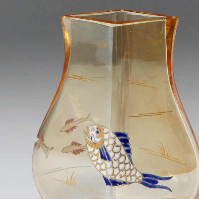 オールドバカラ「魚文花瓶」《アンティックかとう》