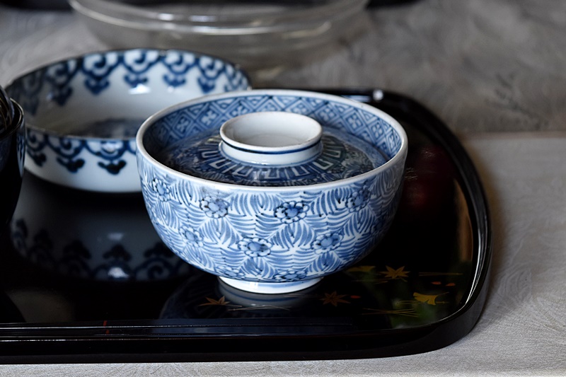 古伊万里 染付 線描き 草花尽くし 大振り 蓋付茶碗 奈良茶碗 煮物椀