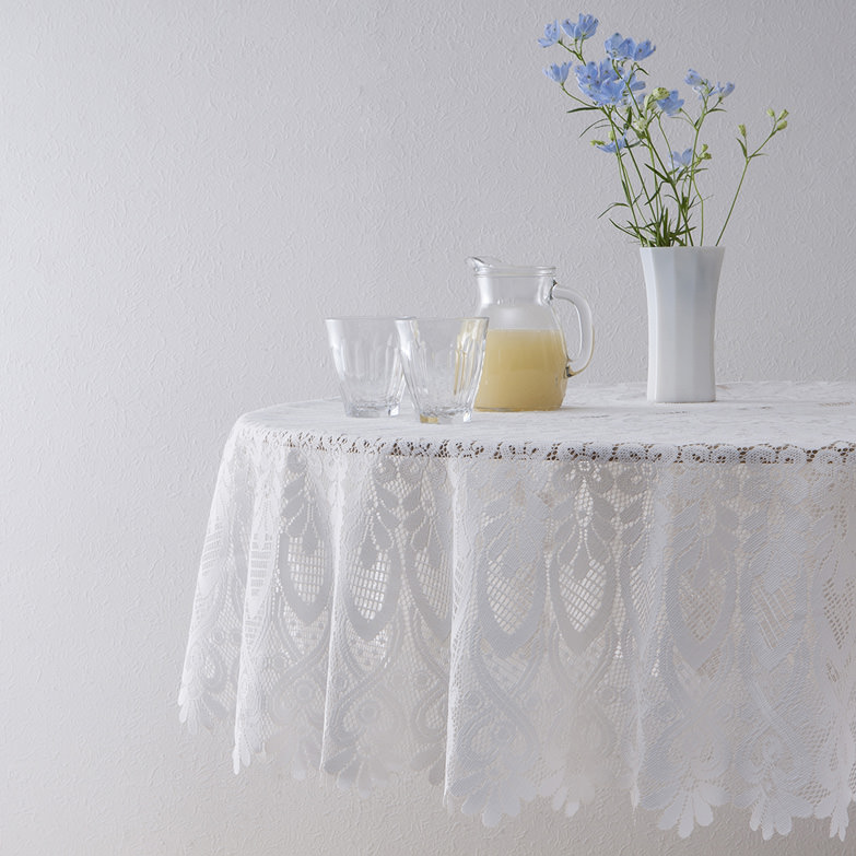 なかなかお目にかかれない日本製の円形テーブル用のクロス。 高級感