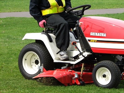 IHIシバウラ 乗用芝刈機 GT162J－M 北海道旭川市
