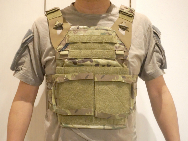 ASCII.jp：特殊部隊が使う防弾ベストは軽量でミニマムサイズです (1/3)