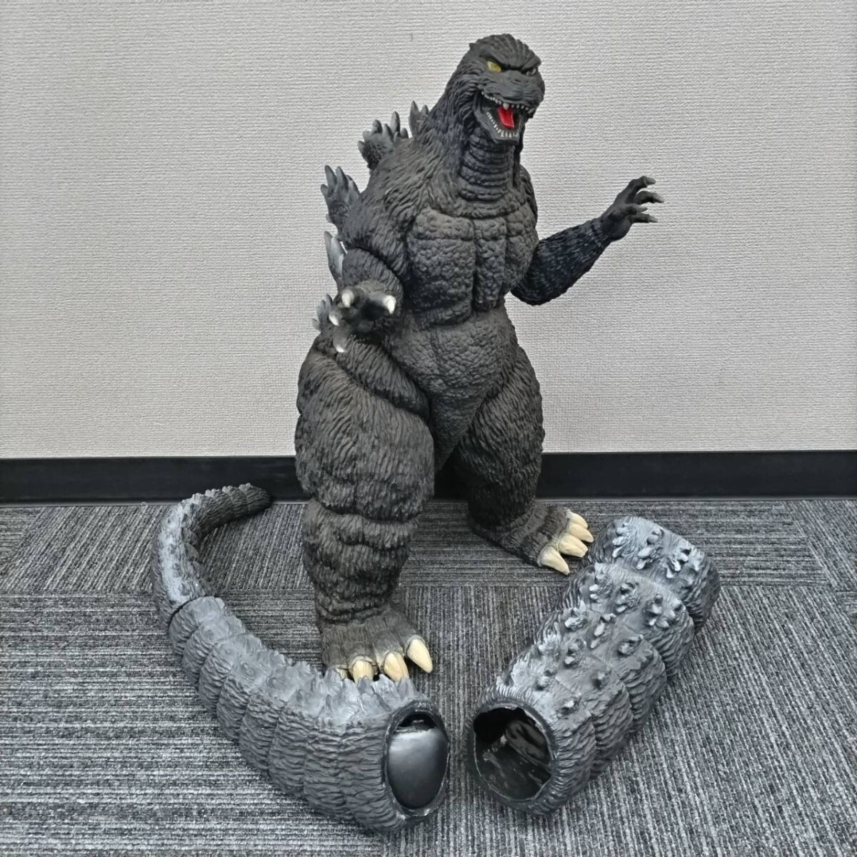 Yahoo!オークション -「愛蔵版 超大級 ゴジラ」(フィギュア) の落札