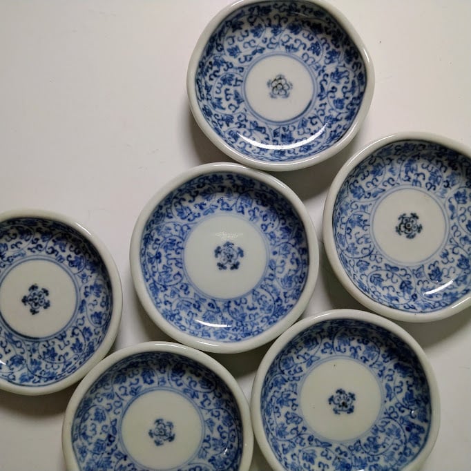 40//y14 豆皿 微塵唐草 小皿 レトロ 40//y14 豆皿 微塵唐草 小皿 レトロ