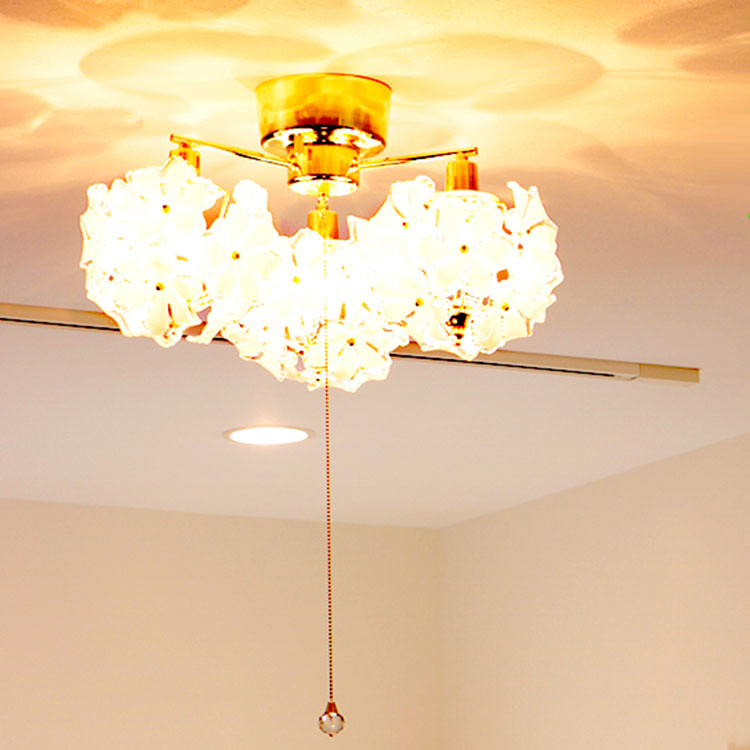 おしゃれなゴージャス・姫系照明が多数！【照明専門店】おしゃれ照明