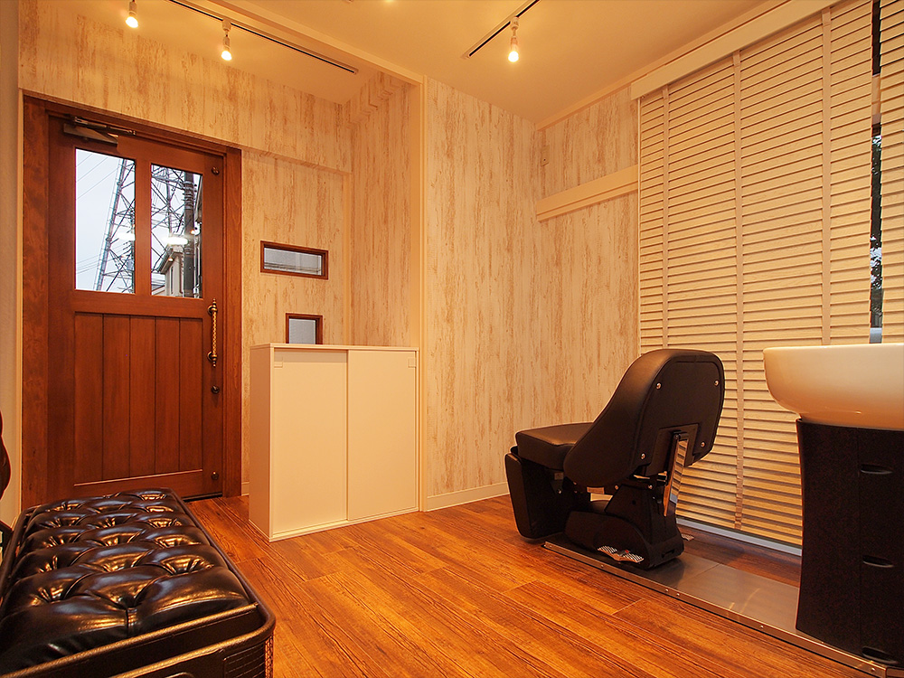 開業実績：3坪／セット1面／シャンプー1台の美容室事例 (No.18006A