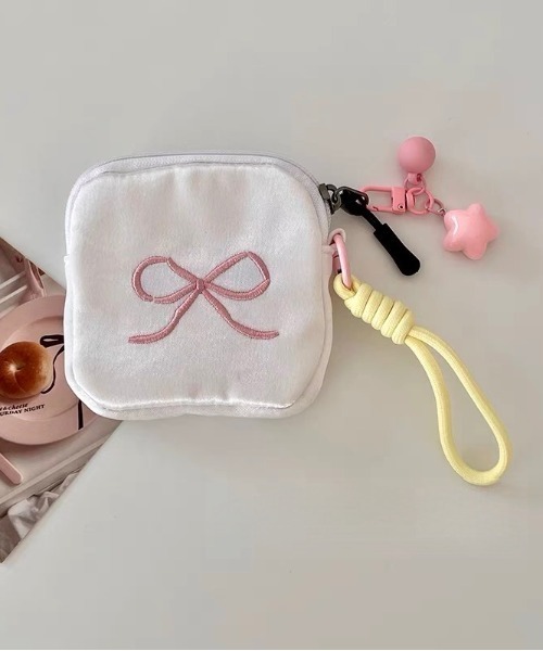セール】チャーム付き刺繍リボンミニポーチ（ポーチ）｜E&C closet