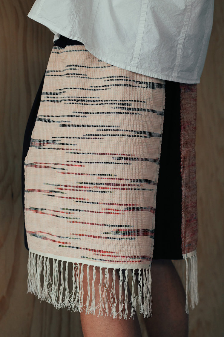 ショーツのパターンオーダーやストールの先行販売を行う〈PURE （FABR