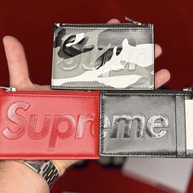 SS25 Supreme Leather Zip Card Holder - カード ケース (Supreme