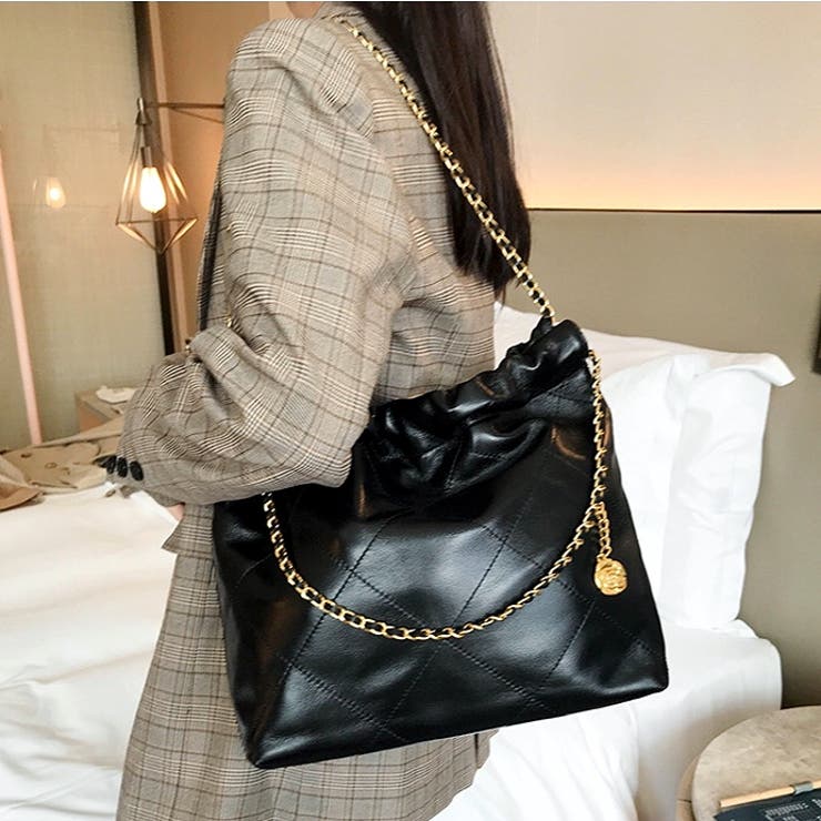 チェーンショルダーキルティングトートバッグ 春 夏[品番：SHNW0010645