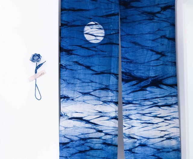 藍染め 特大の、藍手染め暖簾、綿100% タテ、ヨコ、2m弱(64cm X