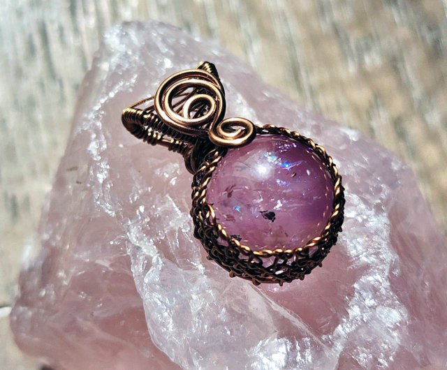 Atelier Lyreasta】アメジスト球体ワイヤーラッピングペンダント