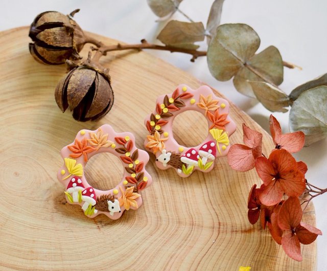 香港 秋祭りの冒険 ふんわり陶器 ピアス CLAY MUSEUM - Pinkoi