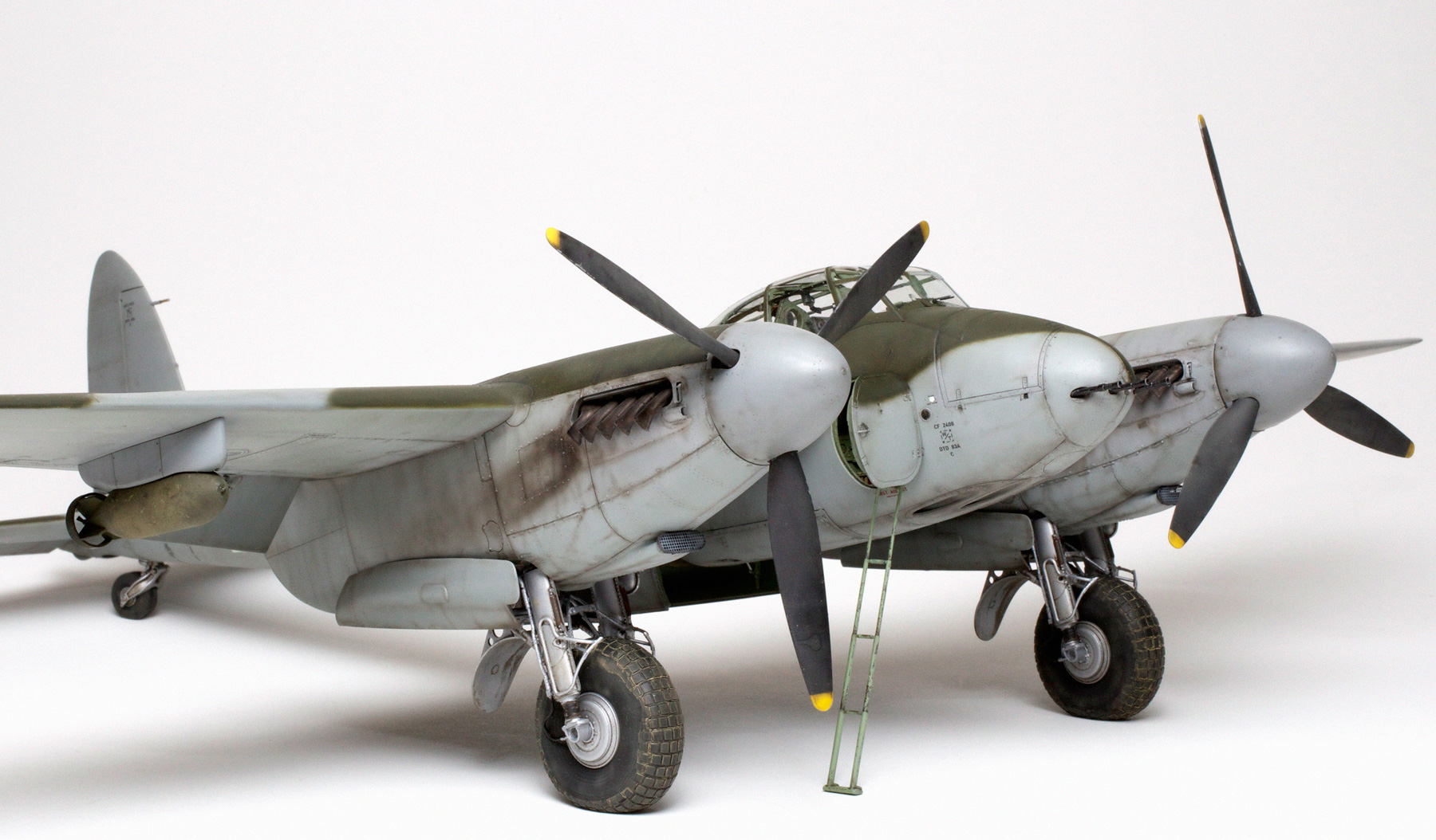 Tamiya 1/32 Mosquito FB Mk.VI | STATIC CAPITAL