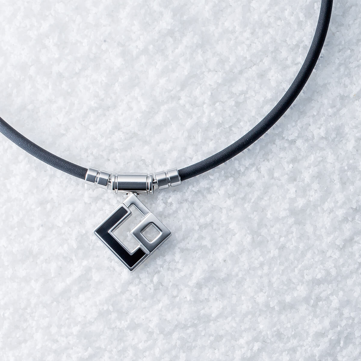 古田幸希（ゴルフ）も愛用する磁気ネックレス | 契約選手