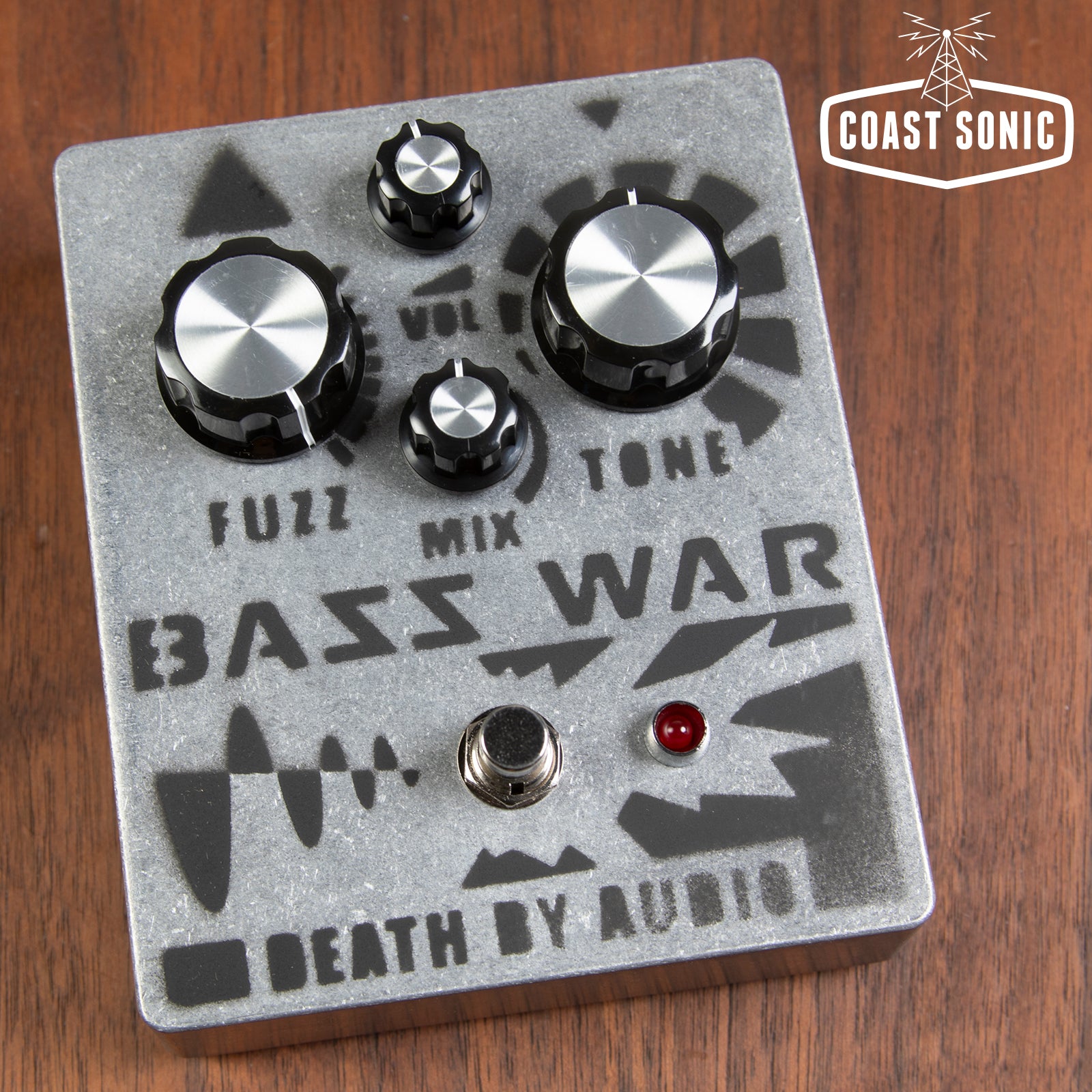 Death By Audio Bass War