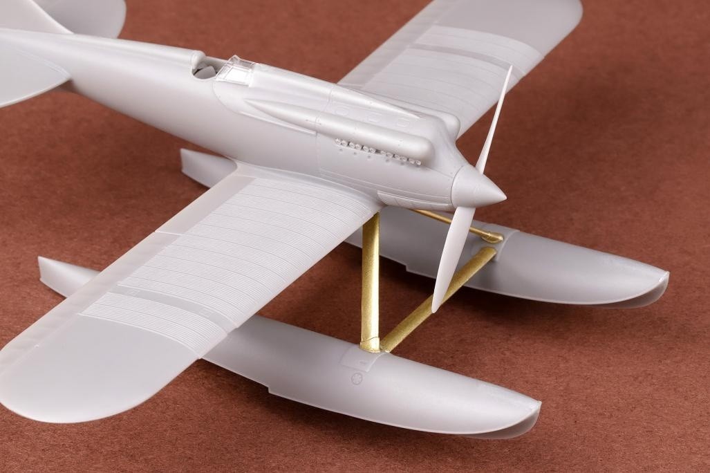 1/72 マッキ M.39 1926年 シュナイダー・トロフィー 優勝機 - (株