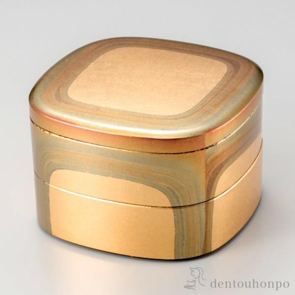 送料無料】 古代箔 くつわ二段重 / 箔一 お正月 新年 おせち 運動会 漆