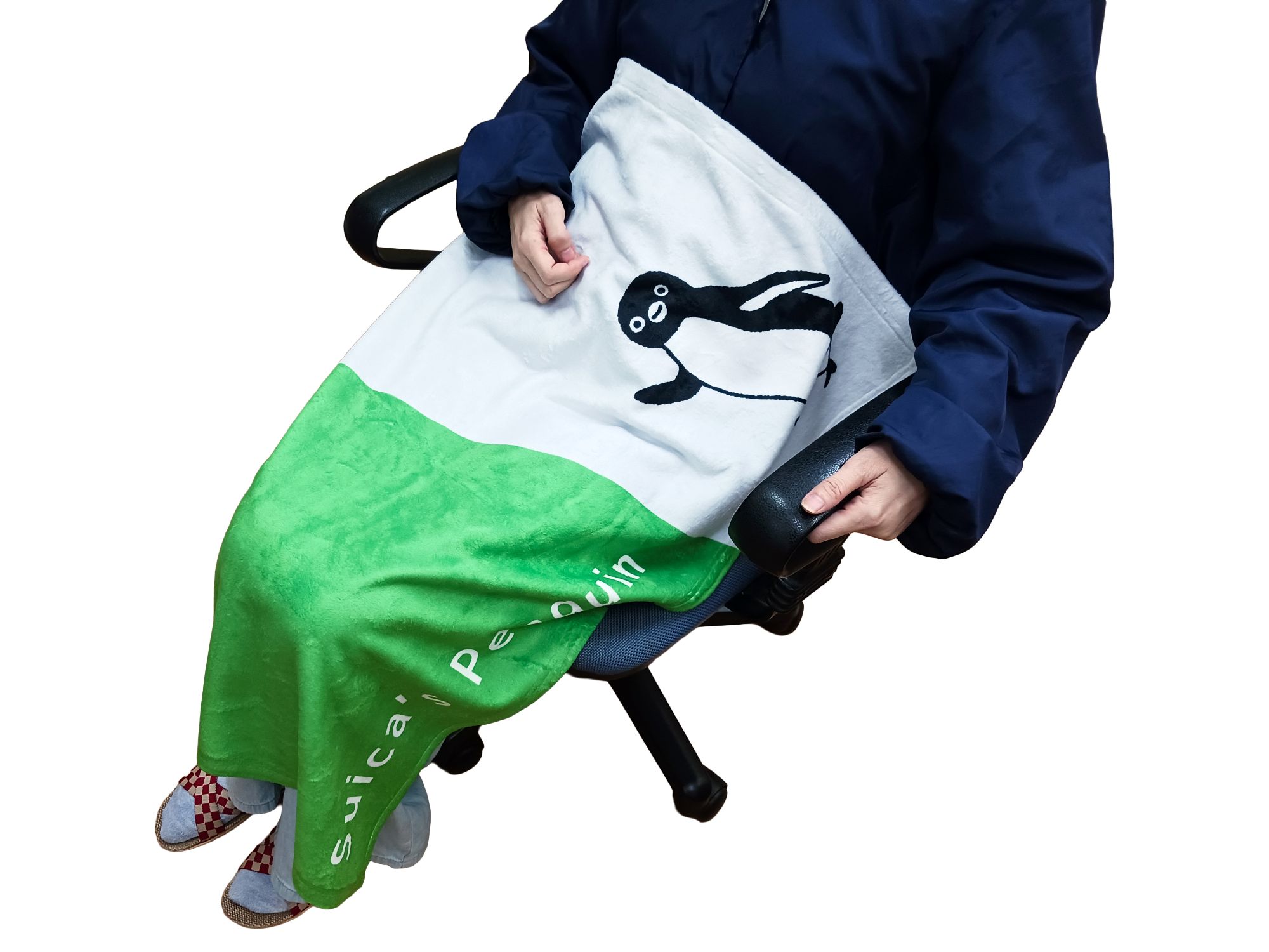 ファン垂涎！Suicaのペンギンが大胆にデザインされた「ひざかけ