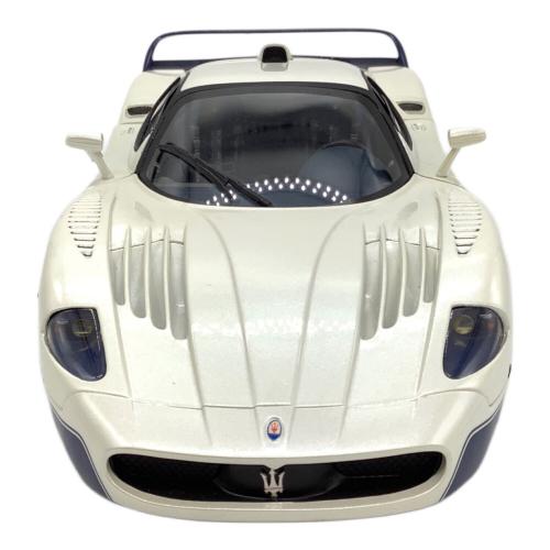 HOT WHEELS (ホットウィールズ) Maserati MC12 1/18 モデルカー
